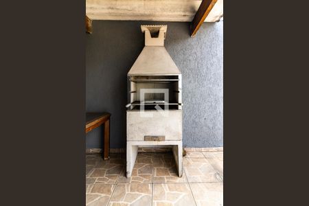 Casa à venda com 145m², 3 quartos e 2 vagas Casa à venda com 145m², 3 quartos e 2 vagasTerraço e Lavanderia