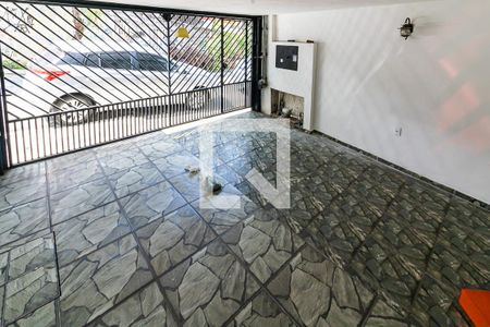 Casa à venda com 145m², 3 quartos e 2 vagas Casa à venda com 145m², 3 quartos e 2 vagasGaragem