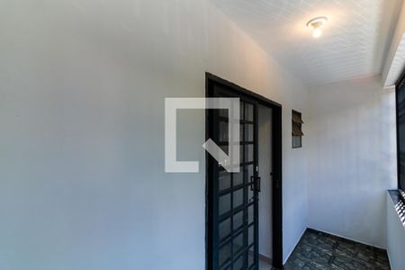 Casa à venda com 145m², 3 quartos e 2 vagas Casa à venda com 145m², 3 quartos e 2 vagasSacada do Quarto 1 - Suíte