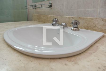 Apartamento à venda com 800m², 4 quartos e 3 vagasBanheiro do Quarto 2