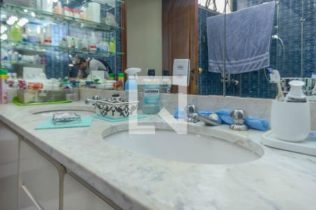 Apartamento à venda com 800m², 4 quartos e 3 vagasBanheiro do Quarto 3