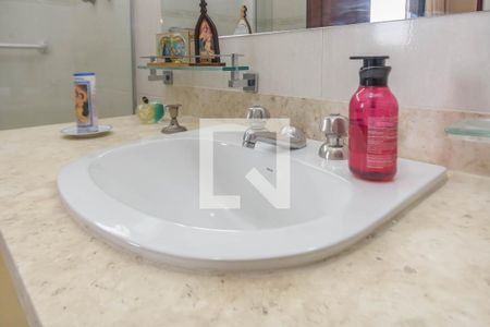 Apartamento à venda com 800m², 4 quartos e 3 vagasBanheiro do Quarto 1