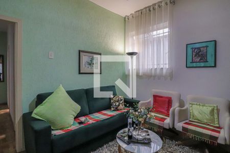 Sala de TV de casa para alugar com 4 quartos, 250m² em Colégio Batista, Belo Horizonte