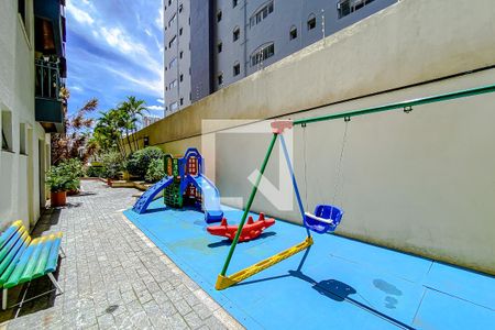 Apartamento à venda com 74m², 3 quartos e 1 vagaÁrea comum - Playground