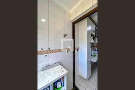 Apartamento à venda com 74m², 3 quartos e 1 vagaÁrea de Serviço