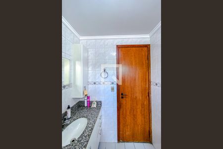 Apartamento à venda com 74m², 3 quartos e 1 vagaBanheiro da Suíte