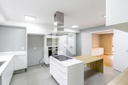 Apartamento à venda com 214m², 4 quartos e 4 vagasCozinha