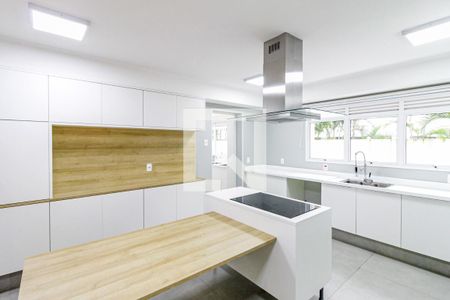 Apartamento à venda com 214m², 4 quartos e 4 vagasCozinha