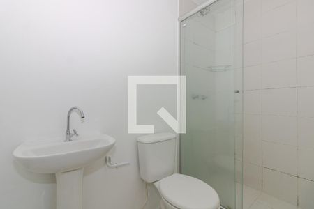 Banheiro de apartamento à venda com 2 quartos, 50m² em Sarandi, Porto Alegre