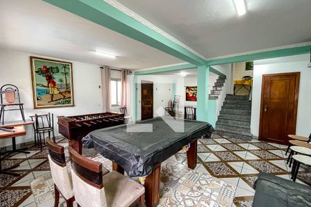 Casa à venda com 349m², 4 quartos e 3 vagas Casa à venda com 349m², 4 quartos e 3 vagasSala de Jogos