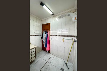 Casa à venda com 349m², 4 quartos e 3 vagas Casa à venda com 349m², 4 quartos e 3 vagasBanheiro Social 1