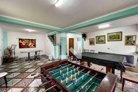 Casa à venda com 349m², 4 quartos e 3 vagas Casa à venda com 349m², 4 quartos e 3 vagasSala de Jogos