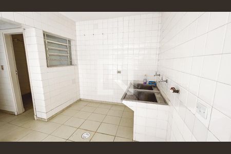 Casa para alugar com 320m², 4 quartos e 3 vagasÁrea de Serviço