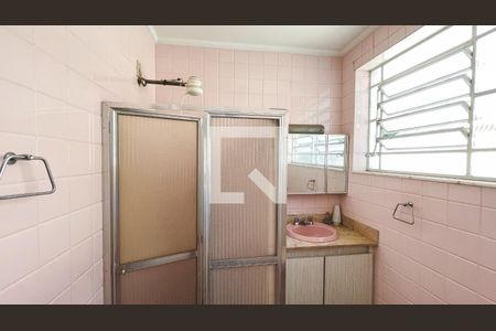 Casa para alugar com 320m², 4 quartos e 3 vagasBanheiro