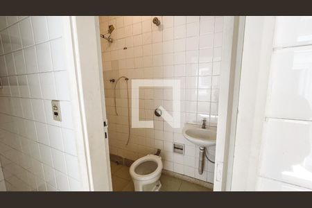 Casa para alugar com 320m², 4 quartos e 3 vagasBanheiro de serviço