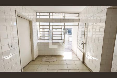 Casa para alugar com 320m², 4 quartos e 3 vagasÁrea de Serviço