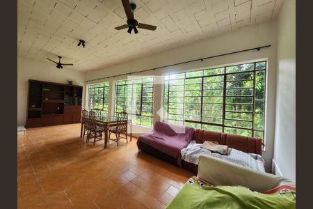 Sala de casa para alugar com 4 quartos, 200m² em Muriqui, Niterói