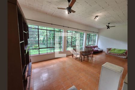Sala de casa para alugar com 4 quartos, 200m² em Muriqui, Niterói