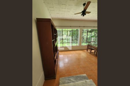 Sala de casa para alugar com 4 quartos, 200m² em Muriqui, Niterói