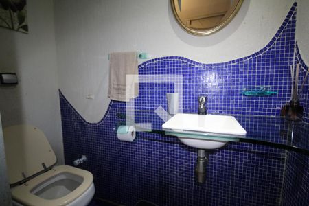 Apartamento à venda com 79m², 2 quartos e sem vagaBanheiro 