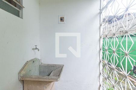 Casa para alugar com 50m², 1 quarto e sem vagaÁrea de Serviço