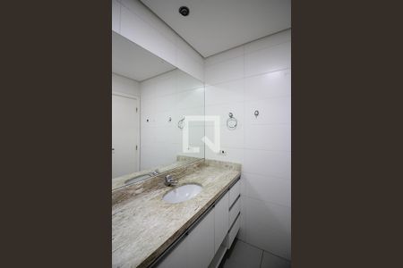 Apartamento à venda com 71m², 2 quartos e 2 vagasQuarto 1 - Suíte Banheiro 