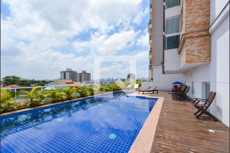 Apartamento à venda com 71m², 2 quartos e 2 vagas Apartamento à venda com 71m², 2 quartos e 2 vagasÁrea comum - Piscina
