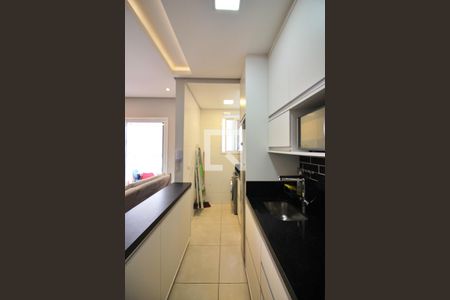 Apartamento à venda com 71m², 2 quartos e 2 vagasCozinha e Área de Serviço