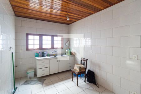 Casa à venda com 240m², 2 quartos e 4 vagasCozinha