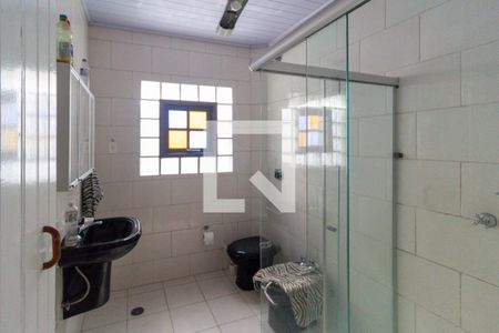 Casa à venda com 240m², 2 quartos e 4 vagasBanheiro