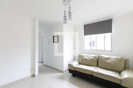 Sala de apartamento para alugar com 2 quartos, 50m² em Vila Nova Curuçá, São Paulo