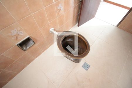 Casa à venda com 200m², 4 quartos e 4 vagasBanheiro 2