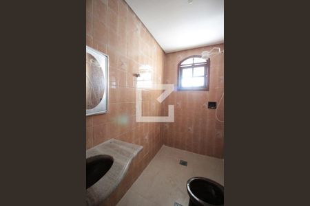 Casa à venda com 200m², 4 quartos e 4 vagasBanheiro 2