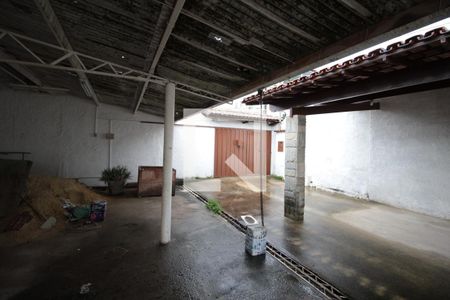 Casa à venda com 200m², 4 quartos e 4 vagasGaragem