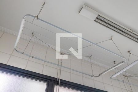 Apartamento à venda com 350m², 4 quartos e 2 vagas Apartamento à venda com 350m², 4 quartos e 2 vagasDetalhe da Área de Serviço