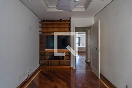 Apartamento à venda com 350m², 4 quartos e 2 vagas Apartamento à venda com 350m², 4 quartos e 2 vagasSala Íntima