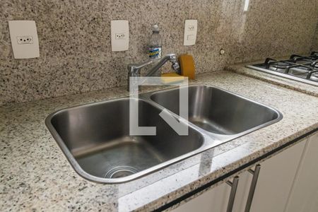 Apartamento à venda com 350m², 4 quartos e 2 vagas Apartamento à venda com 350m², 4 quartos e 2 vagasDetalhe da Cozinha