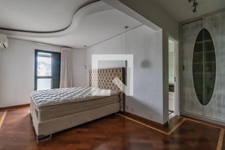 Apartamento à venda com 350m², 4 quartos e 2 vagas Apartamento à venda com 350m², 4 quartos e 2 vagasSuíte 3