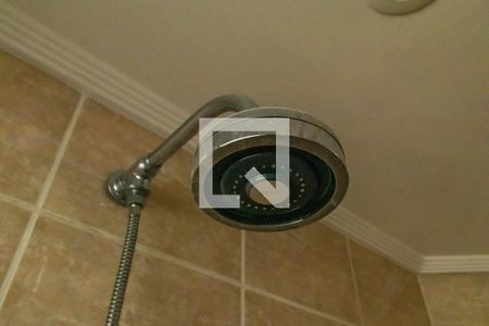 Apartamento à venda com 350m², 4 quartos e 2 vagas Apartamento à venda com 350m², 4 quartos e 2 vagasBanheiro da Suíte 1