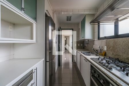 Apartamento à venda com 350m², 4 quartos e 2 vagas Apartamento à venda com 350m², 4 quartos e 2 vagasCozinha