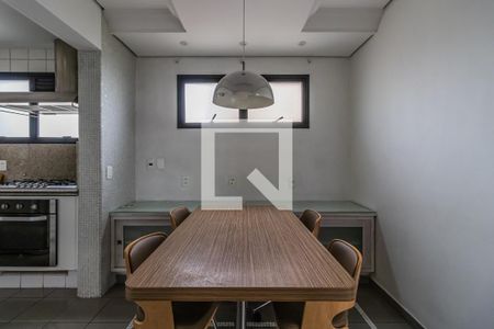 Apartamento à venda com 350m², 4 quartos e 2 vagas Apartamento à venda com 350m², 4 quartos e 2 vagasCozinha