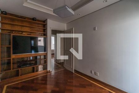 Apartamento à venda com 350m², 4 quartos e 2 vagas Apartamento à venda com 350m², 4 quartos e 2 vagasSala Íntima