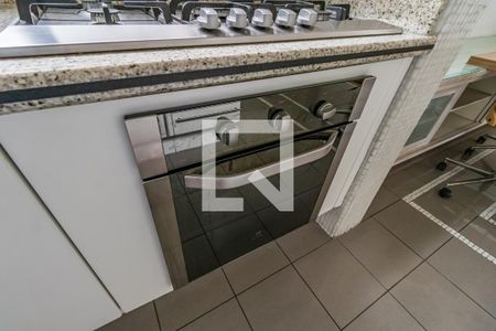 Apartamento à venda com 350m², 4 quartos e 2 vagas Apartamento à venda com 350m², 4 quartos e 2 vagasDetalhe da Cozinha