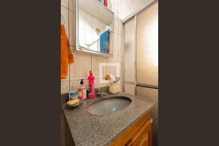 Casa à venda com 180m², 2 quartos e 2 vagasBanheiro