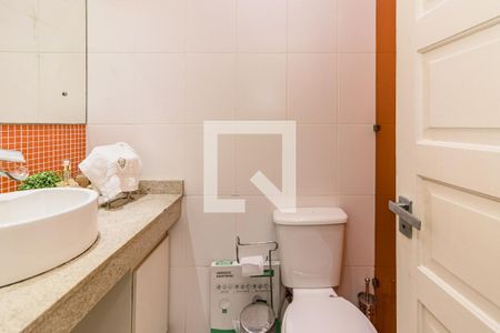 Casa à venda com 250m², 4 quartos e 3 vagasBanheiro