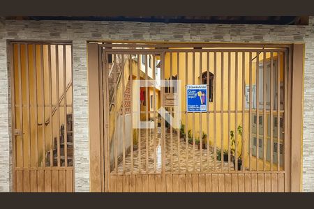 Casa para alugar com 120m², 2 quartos e sem vaga Casa para alugar com 120m², 2 quartos e sem vagaFachada