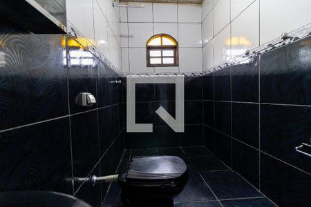 Casa para alugar com 120m², 2 quartos e sem vaga Casa para alugar com 120m², 2 quartos e sem vagaBanheiro