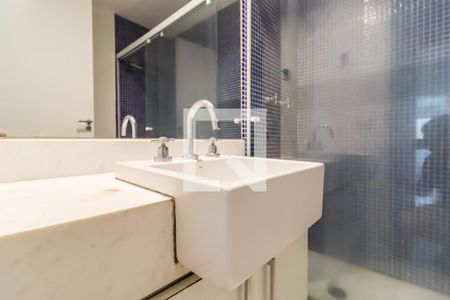 Apartamento para alugar com 74m², 2 quartos e 2 vagas Apartamento para alugar com 74m², 2 quartos e 2 vagasBanheiro da Suíte
