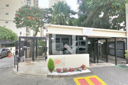 Apartamento para alugar com 94m², 3 quartos e 1 vagaFachada e portaria