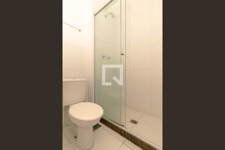 Apartamento para alugar com 65m², 2 quartos e sem vaga Apartamento para alugar com 65m², 2 quartos e sem vagaBanheiro da Suíte